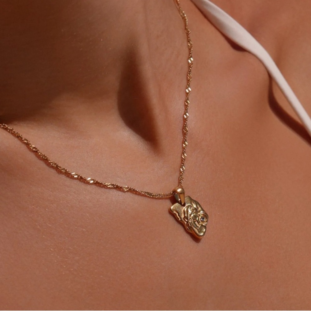 Louise Carter Gold Venus Pendant *make an offer* 💛